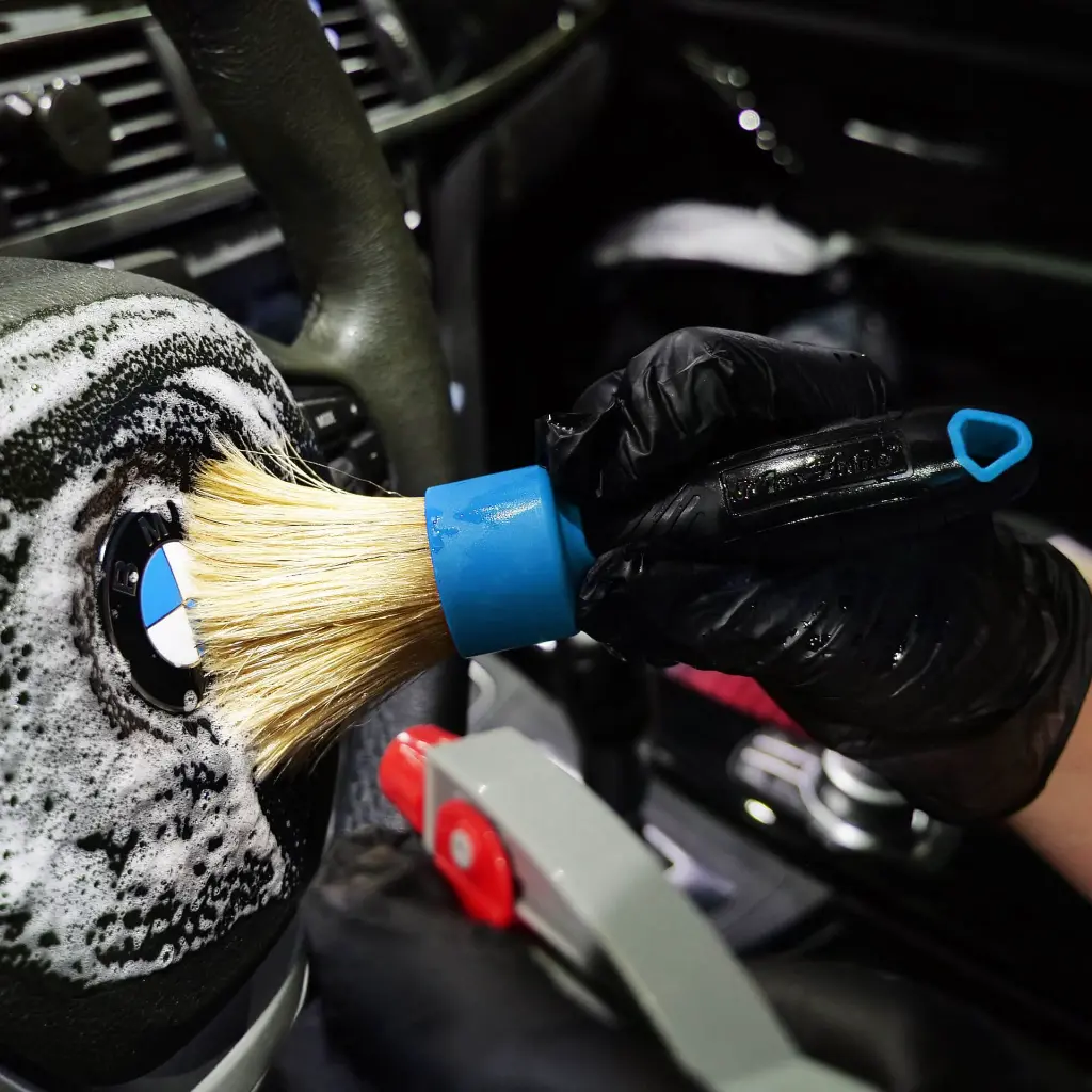 MAXSHINE DETAILING STUBBY BRUSH NATURAL BOAR diam. 35mm - Tīrīšanas ota4.webp