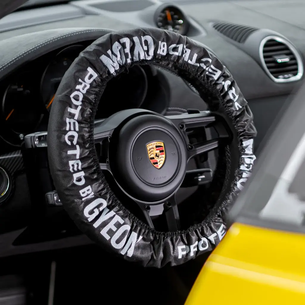 GYEON Q²M Steering WheelCover